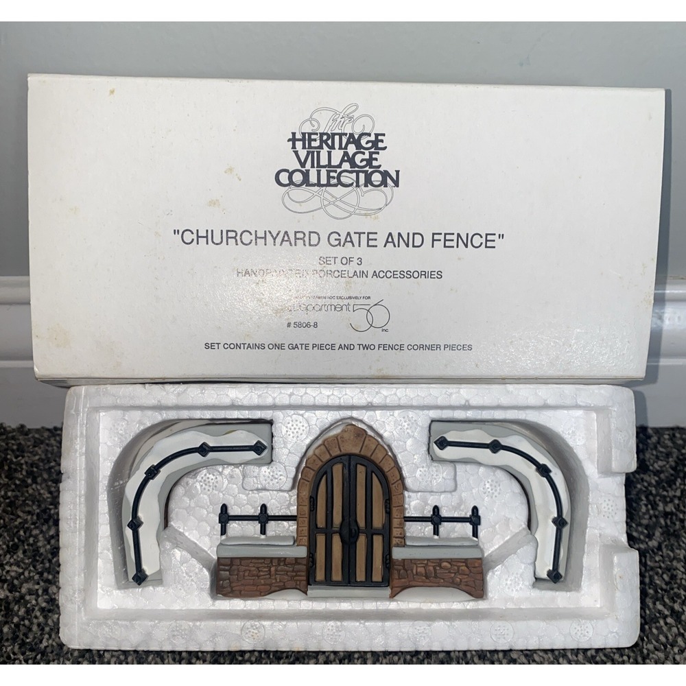 Dept 56 "Churchyard Gate and Fence" Set of 3, Heritage Village Col #5806-8 - Picture 6 of 8
